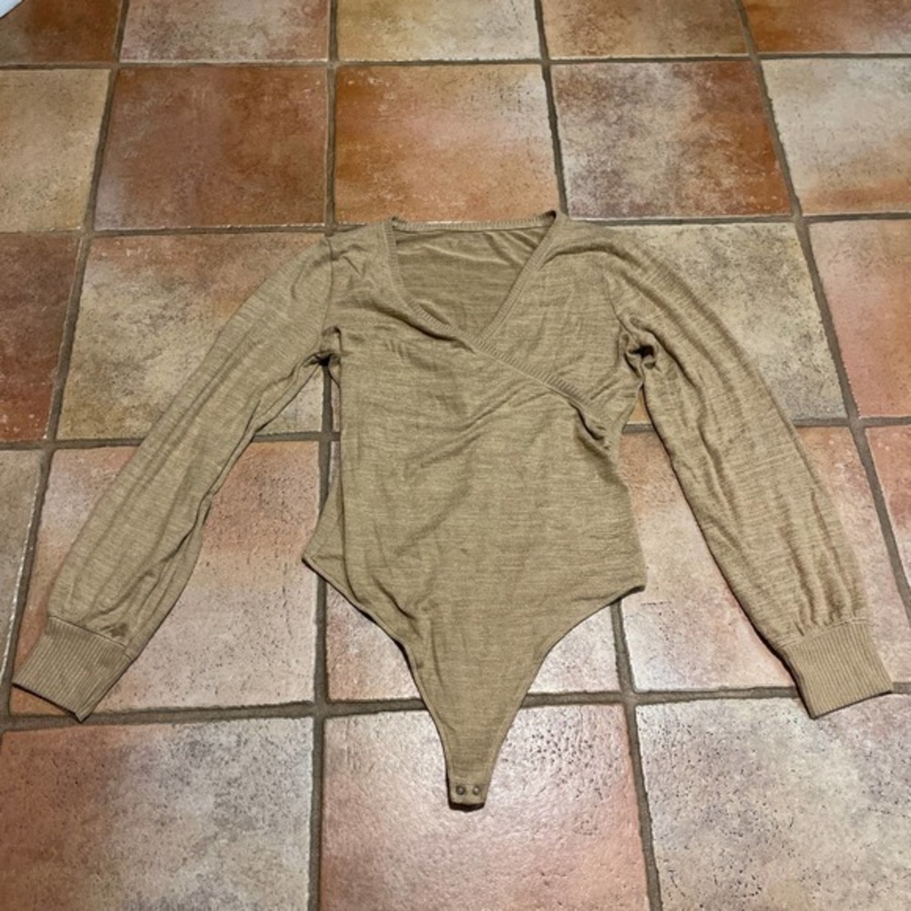 Abercrombie Fitch soft & cozy wrap front knit bodysuit large